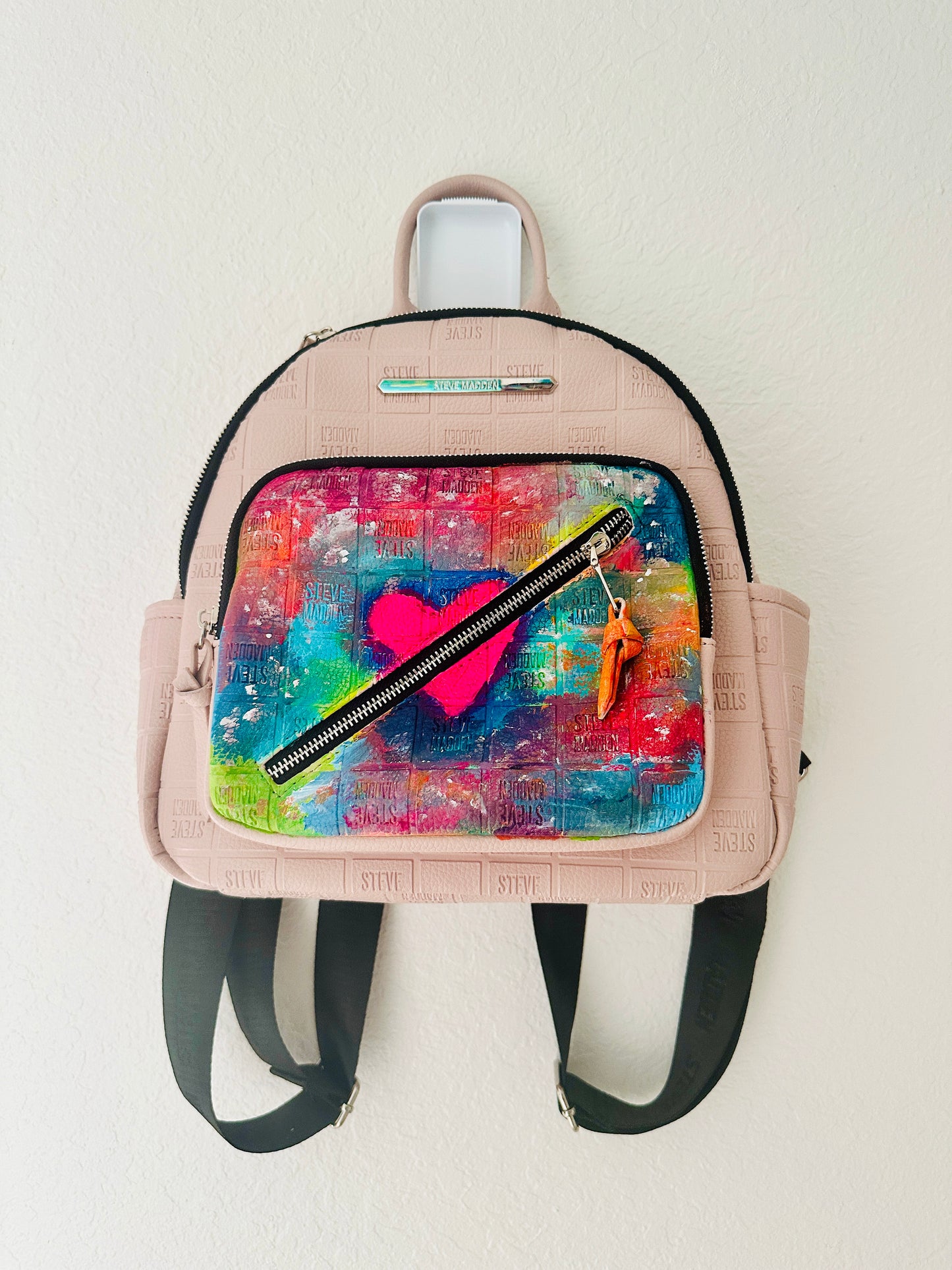 custom painting on backpack